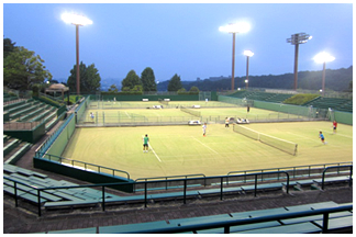 博多の森テニス場ナイター設備