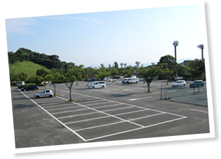 博多の森テニス場駐車場