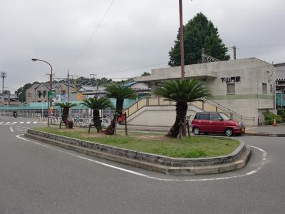 下山門駅前線