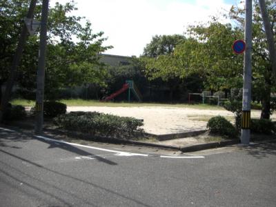 上臼井緑地