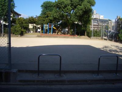 地行公園