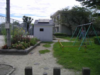 女原公園
