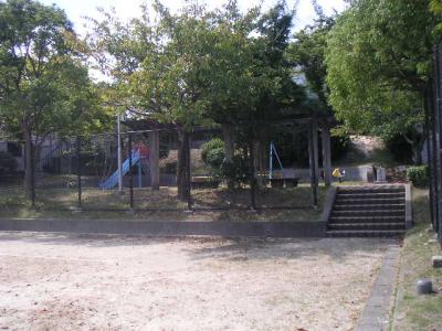 拾六町中公園
